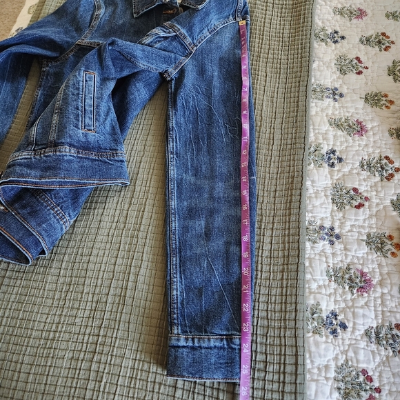Old Navy Blue Jean Jacket Small Tall NWOT - Picture 9 of 9